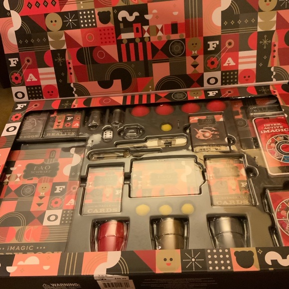 F.A.O. SCHWARZ MAGIC SET - Picture 11 of 12